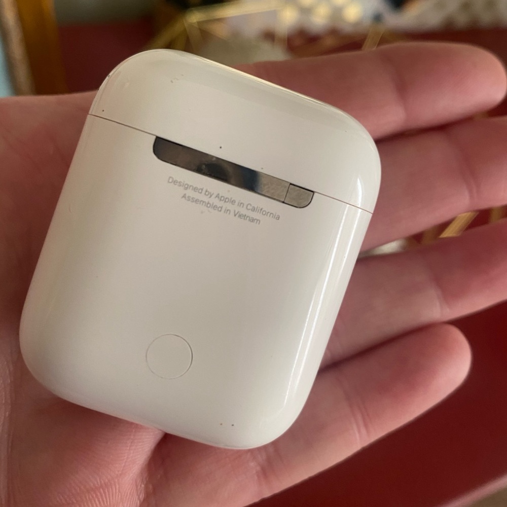 AIR POD GEN 2 CHARGING CASE ONLY